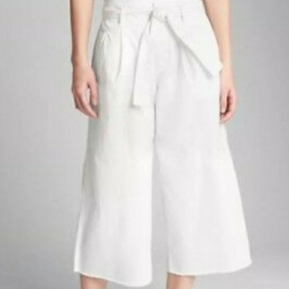 GAP Wide Leg  high rise  raw hem Cropped Pants